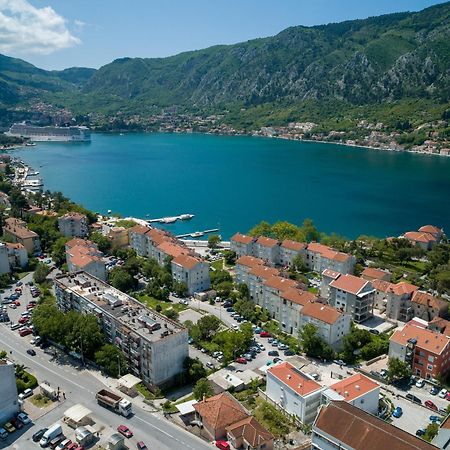 Maison W Kotor Eksteriør bilde